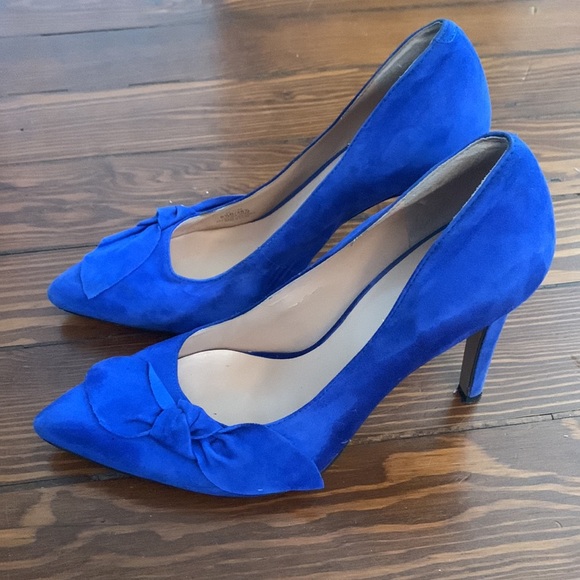 Blue suede pumps - Picture 3 of 9